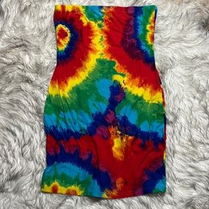 LOVE Women Size Large Tie Dye Colorful Dress No Sleeves Body tight Knee Length